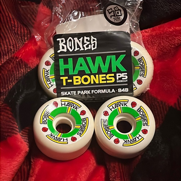 Powell Perelta Bones Hawk T Bones skateboard skate wheels 58MM 84b p5 Sidecut - Picture 1 of 9